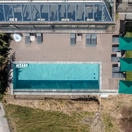 National & Champéry