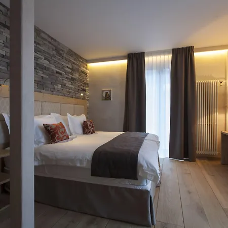 National & Champéry