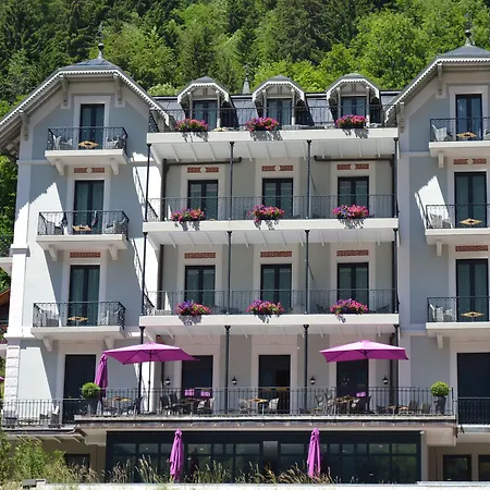 Hotel National &