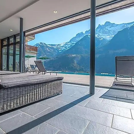 Hotel National & 4*