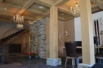 Otel National & Champéry