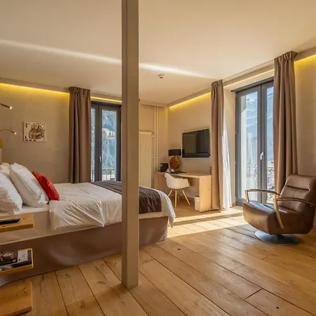 National & Hotel 4*