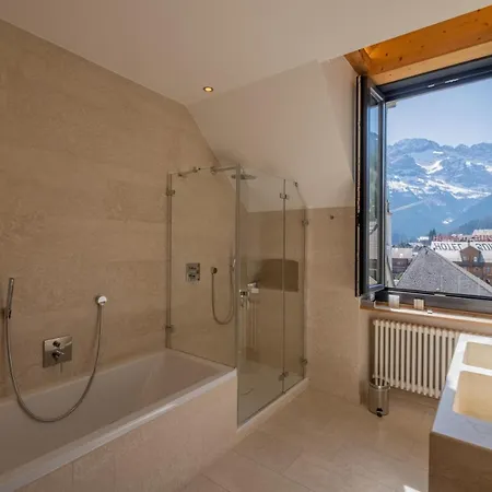 National & Ξενοδοχείο 4*