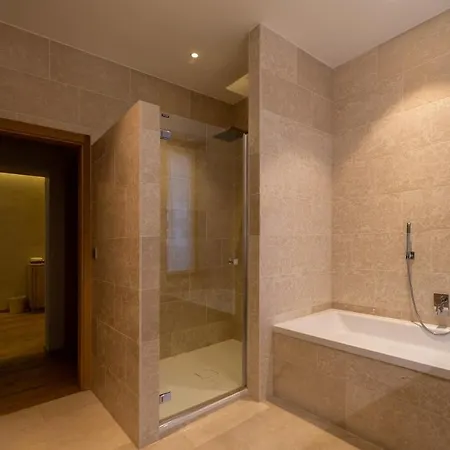 National & Champéry