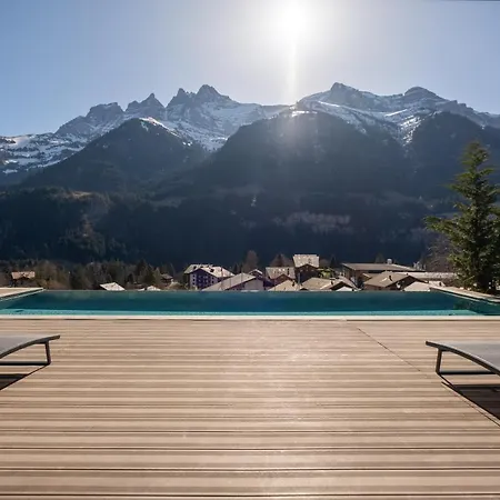 National & Champéry