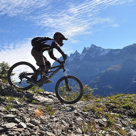 National & Champéry