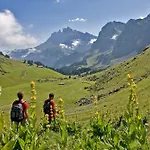 Отель National & Шампери